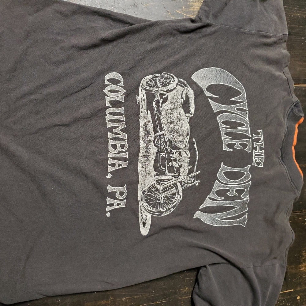 Cycle Den Tee - image 2